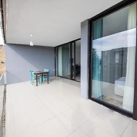 Βίλα Comfy With Shared Pool And Gym In Milas