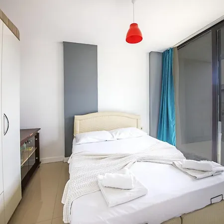 Vila Comfy With Shared Pool And Gym In Milas