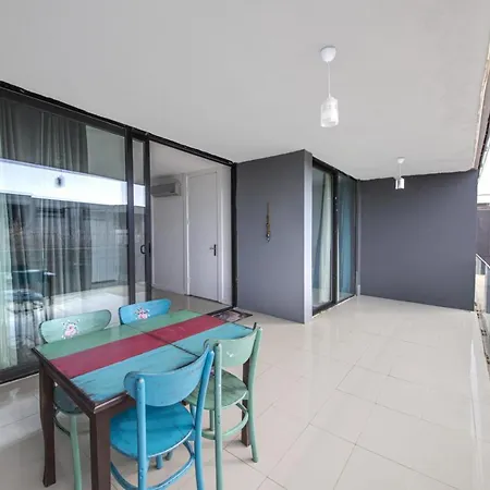 Comfy With Shared Pool And Gym In Vila